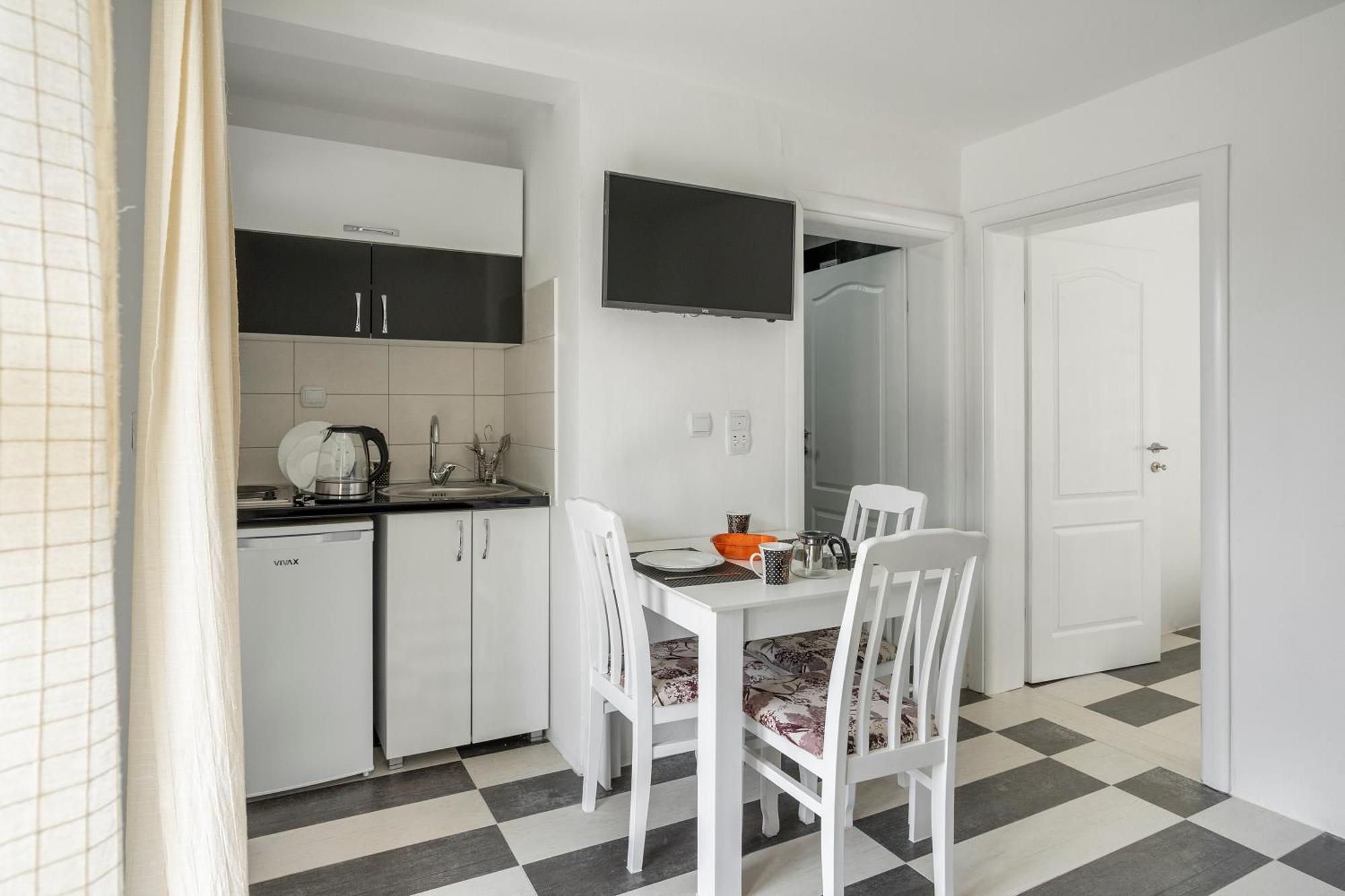 Apartments Natali Bar Bagian luar foto